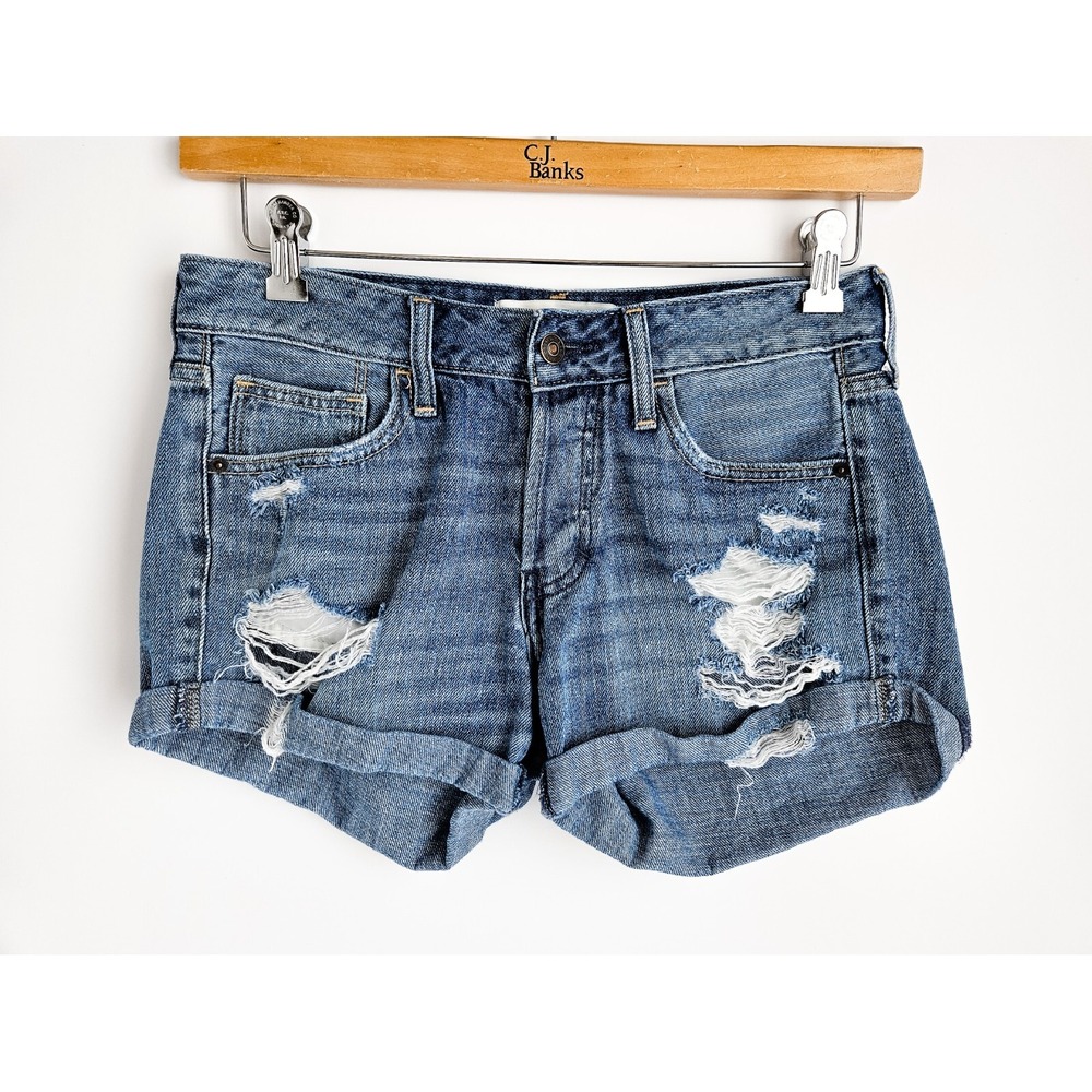 Abercrombie & Fitch Low Rise Boyfriend Short Womens 2 W 26 Distressed Cuffed
